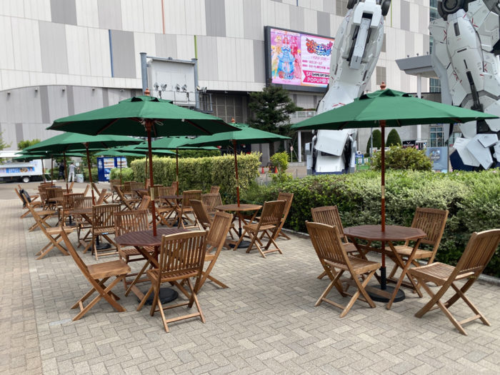 涼しげでおしゃれ感を演出！臨時のテラス席にも最適なベランダテーブルセット