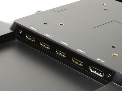 15.6�C���`4K���j�^�[�@�����^��